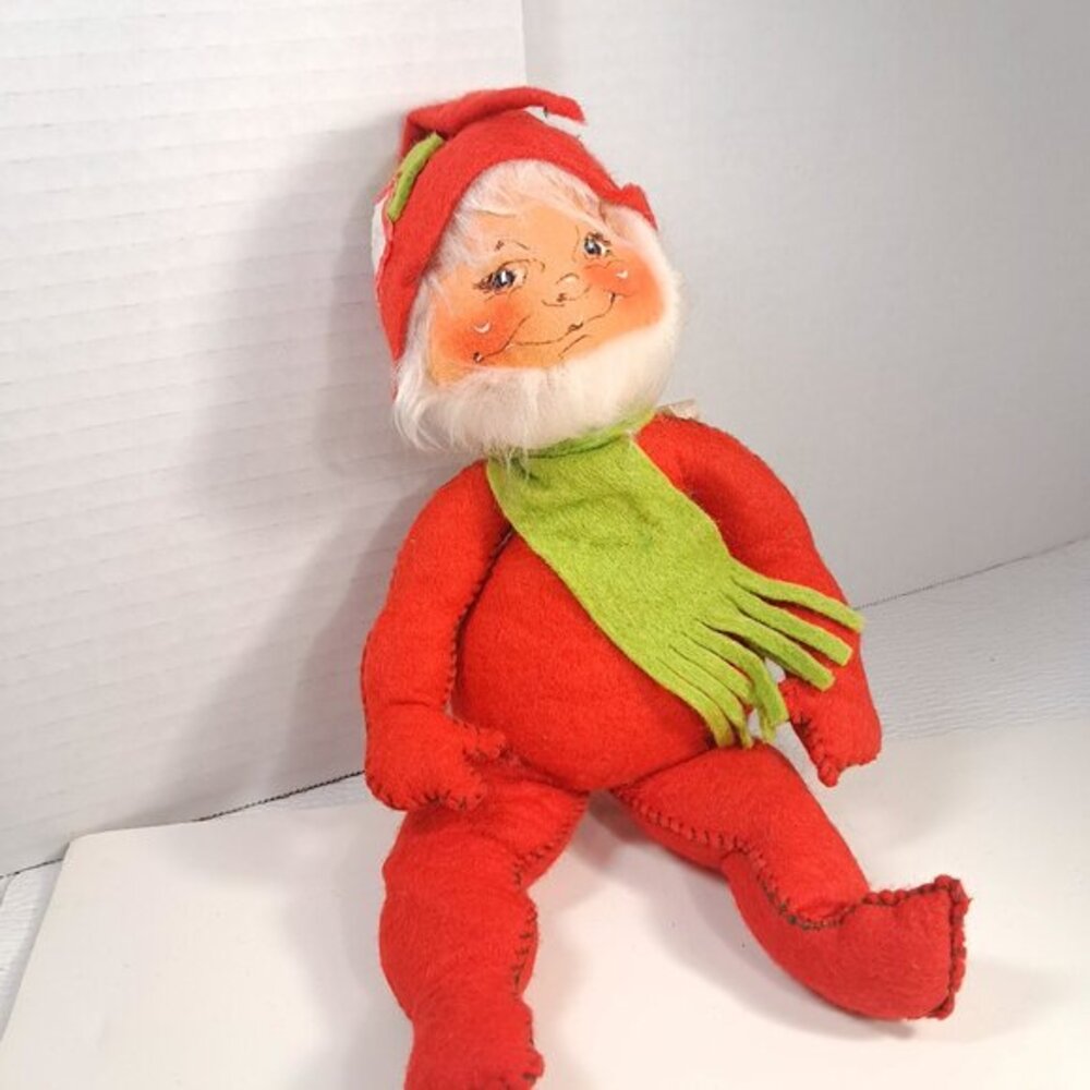 Vintage Annalee Mobilitee elf gnome Santa's helper green scarf Christmas decor‎